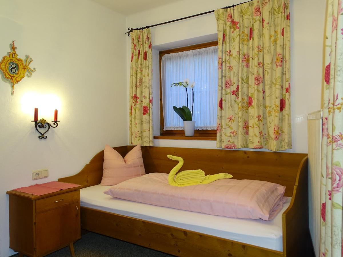 Pension Rainhof Kitzbuhel Exterior photo
