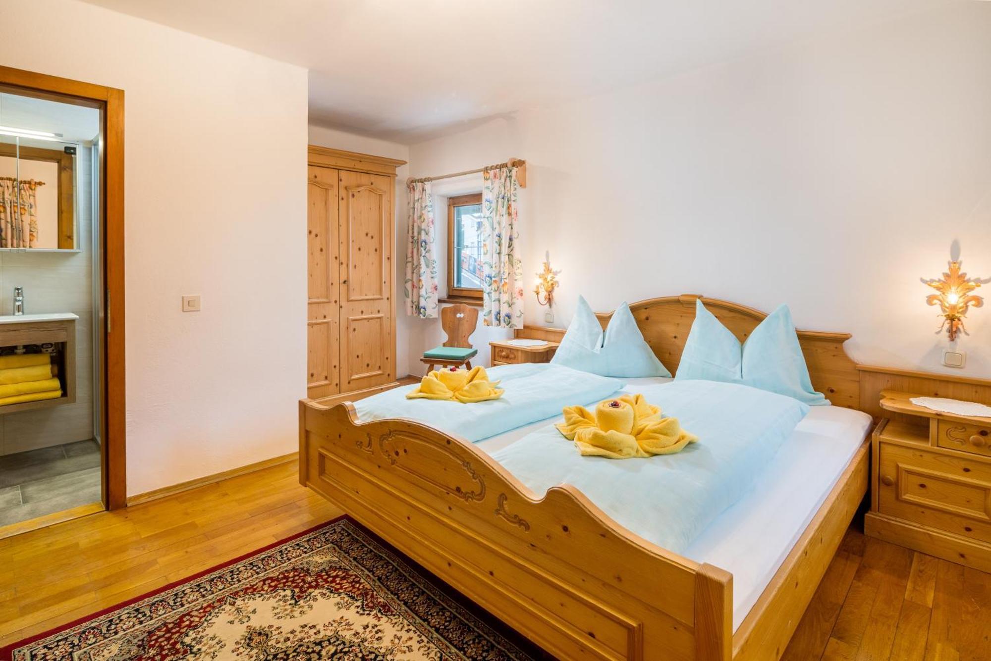 Pension Rainhof Kitzbuhel Exterior photo