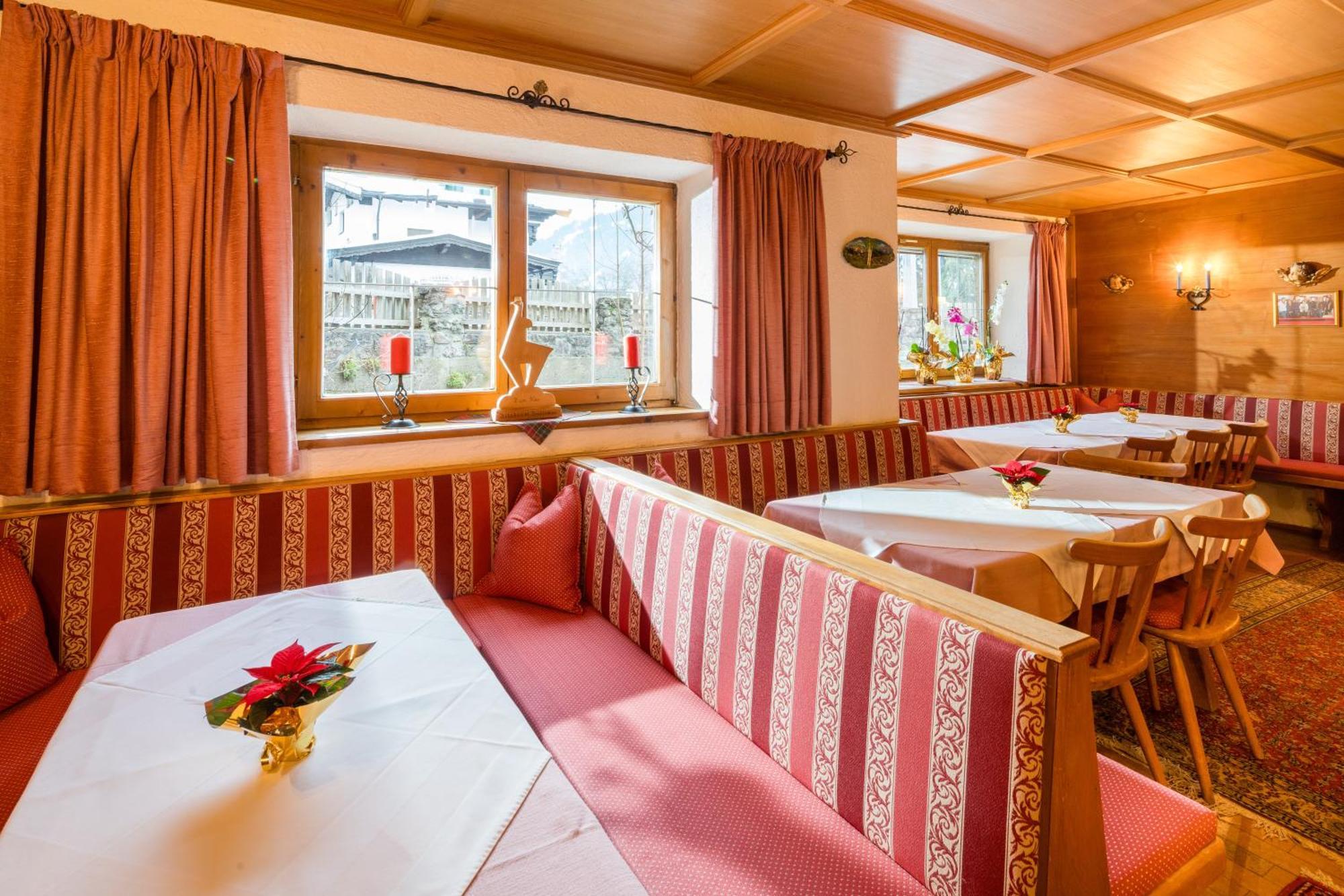 Pension Rainhof Kitzbuhel Exterior photo